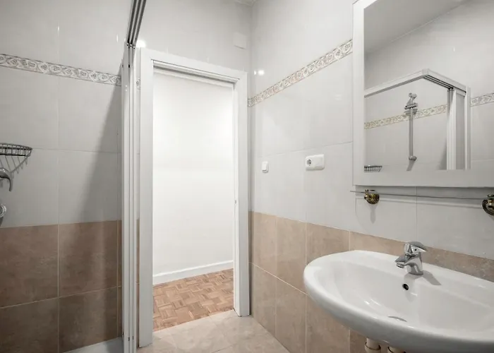 Espacioso, Moderno Y A Pie De Playa Zurriola Apartamento *