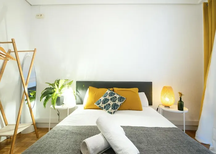 Espacioso, Moderno Y A Pie De Playa Zurriola Appartamento *